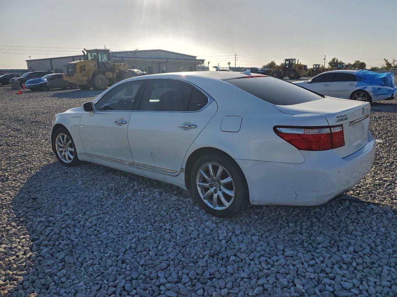 2007 LEXUS LS 460L photo 2