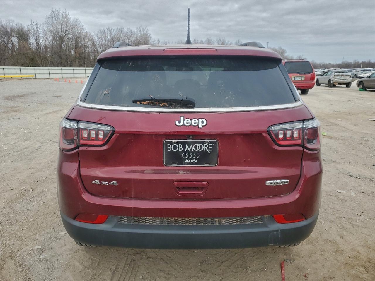 2022 JEEP COMPASS LATITUDE LUX photo 6