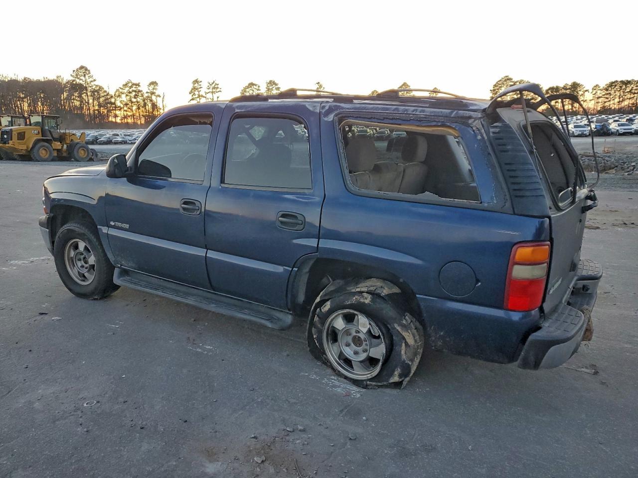 2003 CHEVROLET TAHOE K1500 photo 2