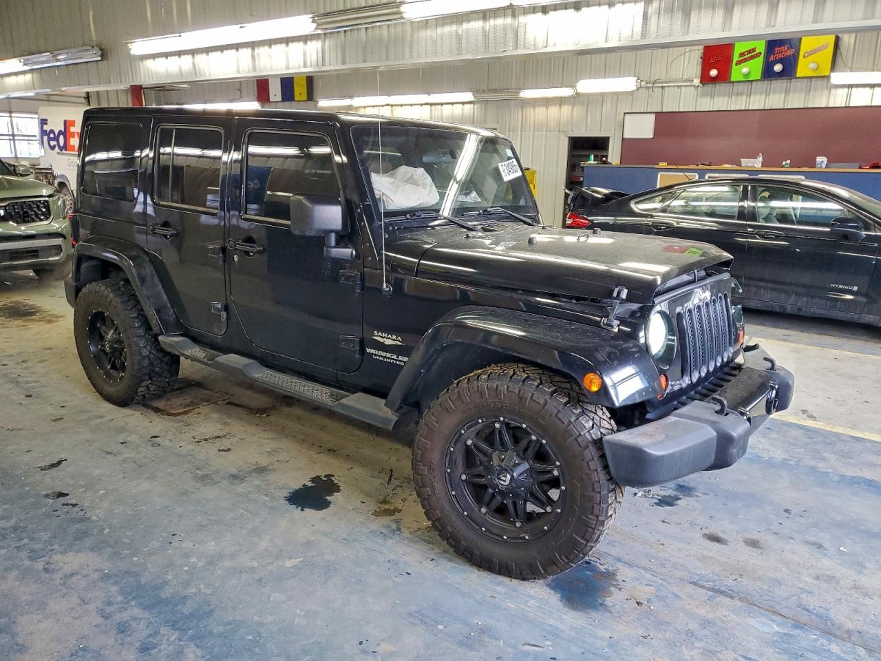 2011 JEEP WRANGLER UNLIMITED SAHARA photo 4