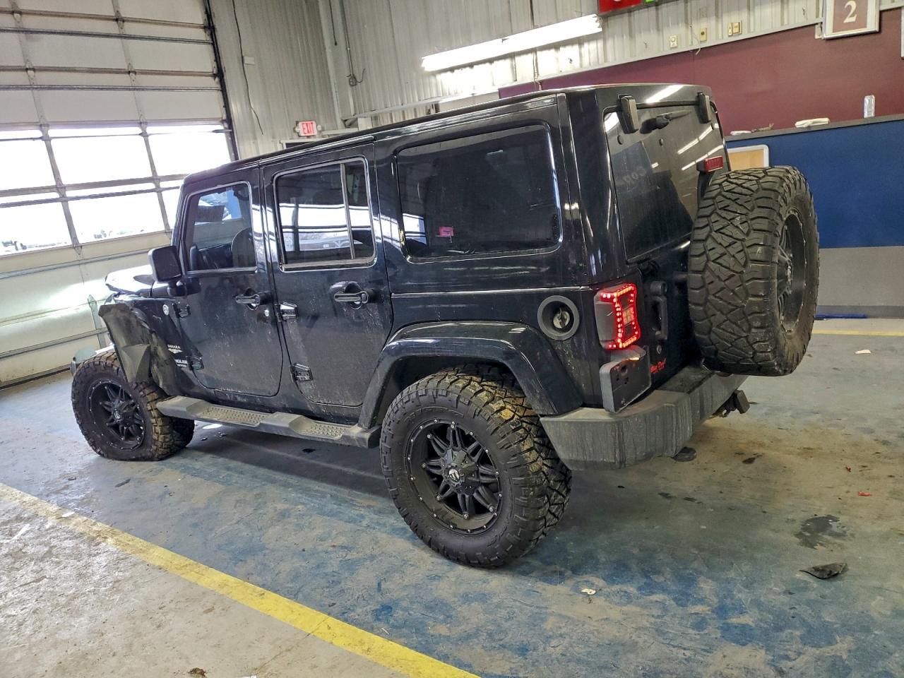 2011 JEEP WRANGLER UNLIMITED SAHARA photo 2