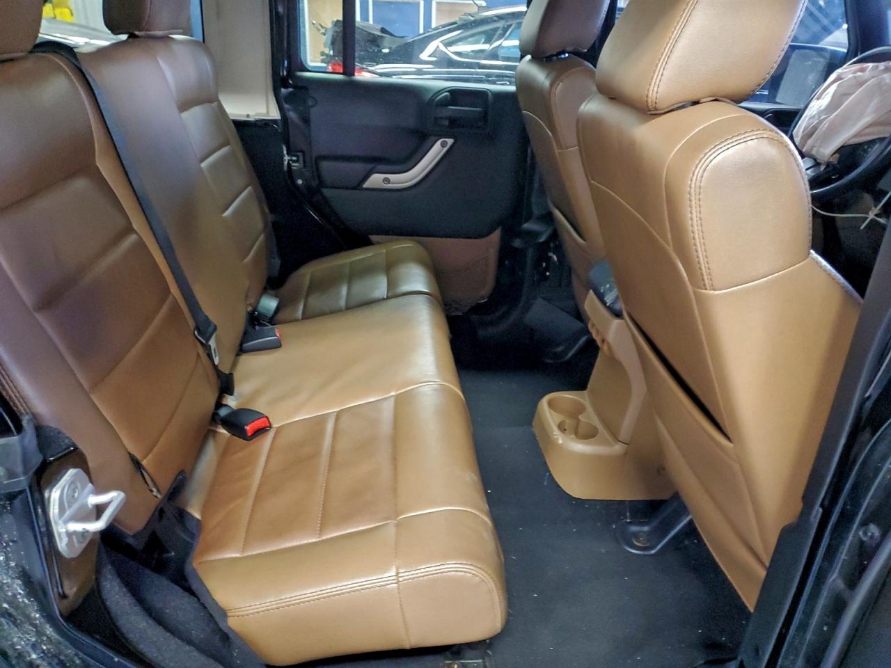 2011 JEEP WRANGLER UNLIMITED SAHARA photo 10