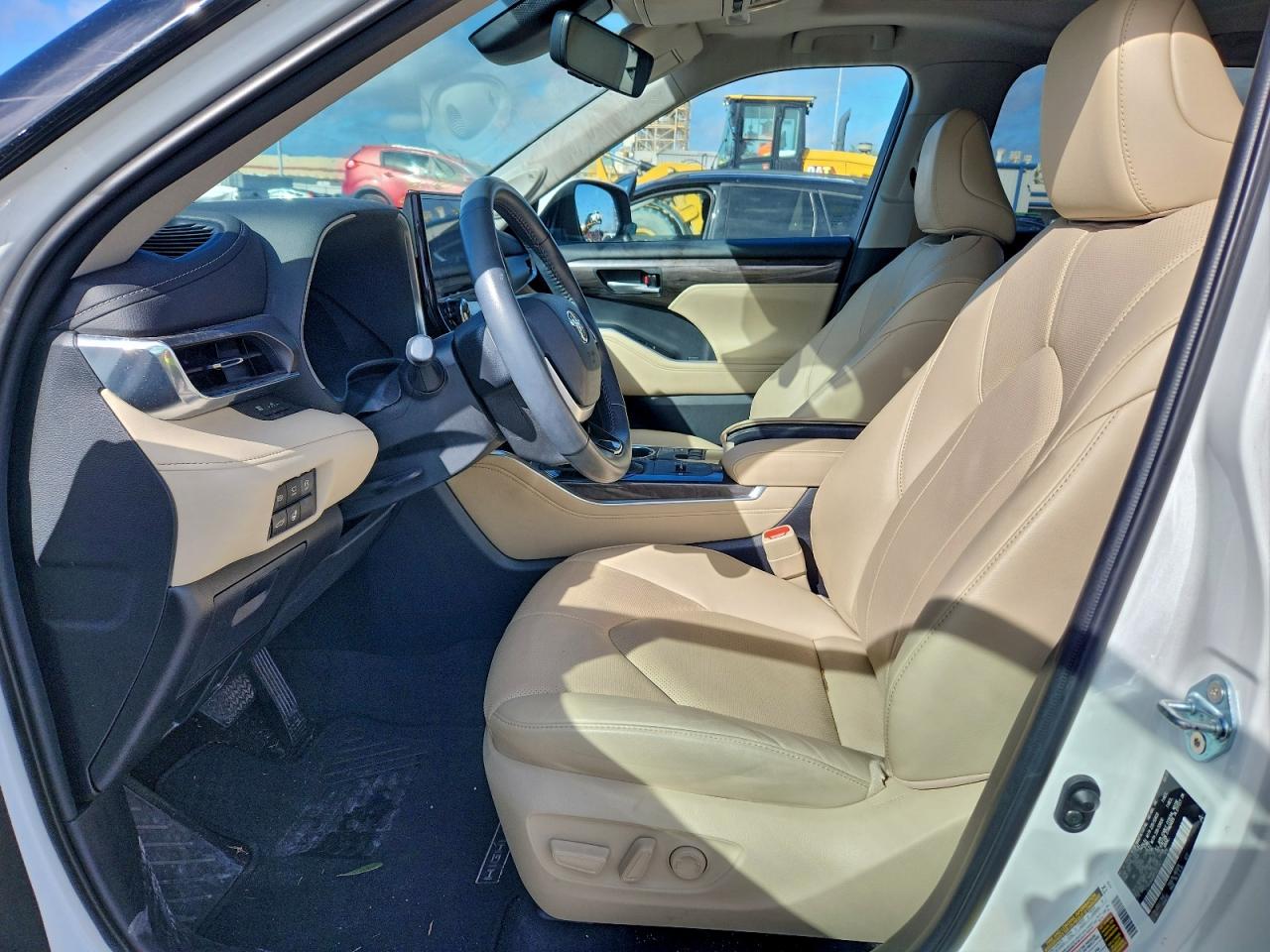 2023 TOYOTA HIGHLANDER L photo 7
