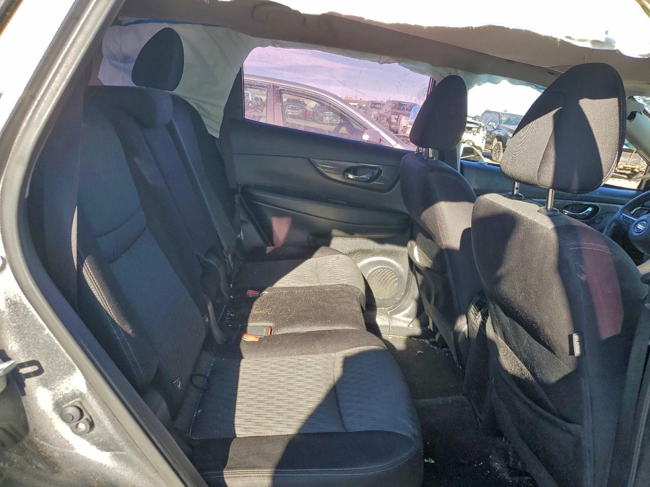 2018 NISSAN ROGUE S photo 10