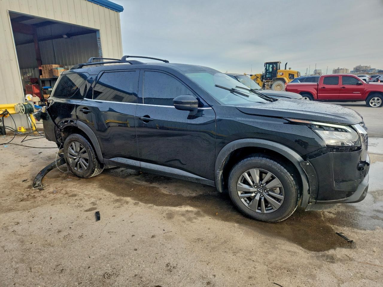 2023 NISSAN PATHFINDER SV photo 4