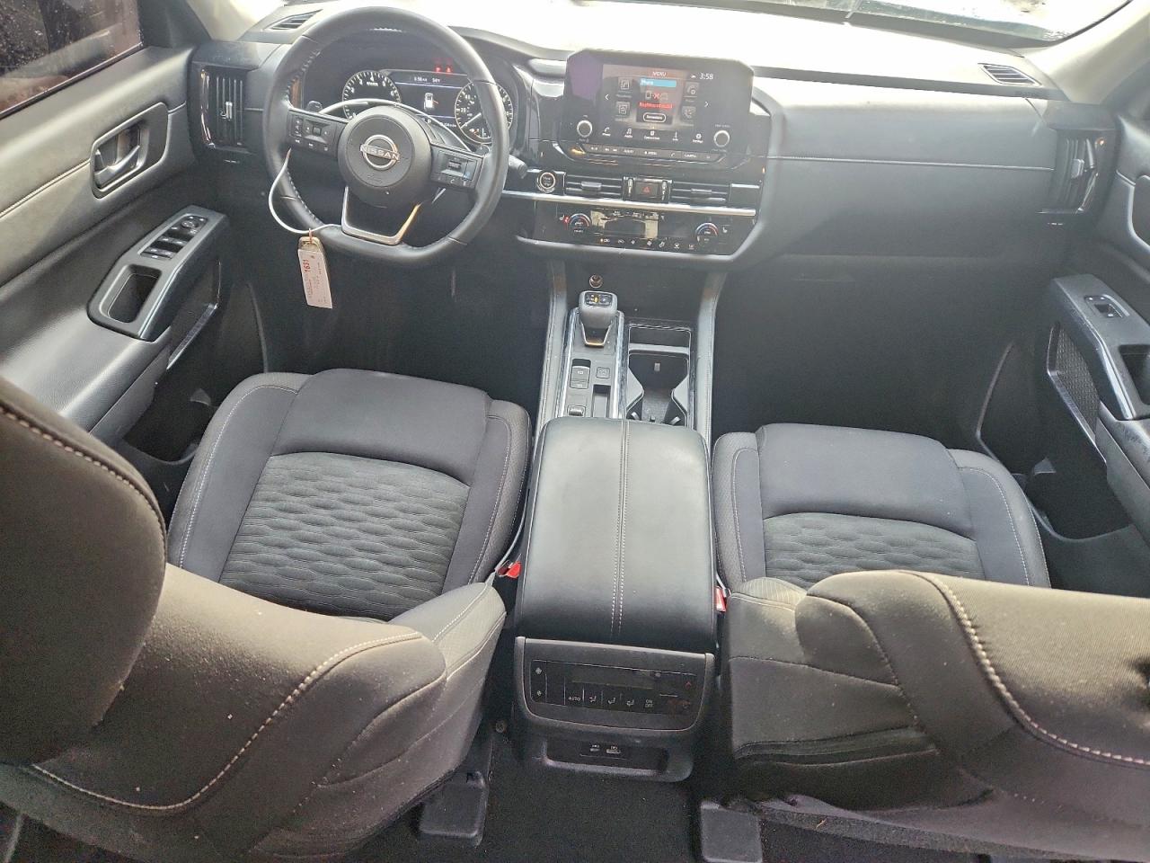 2023 NISSAN PATHFINDER SV photo 8