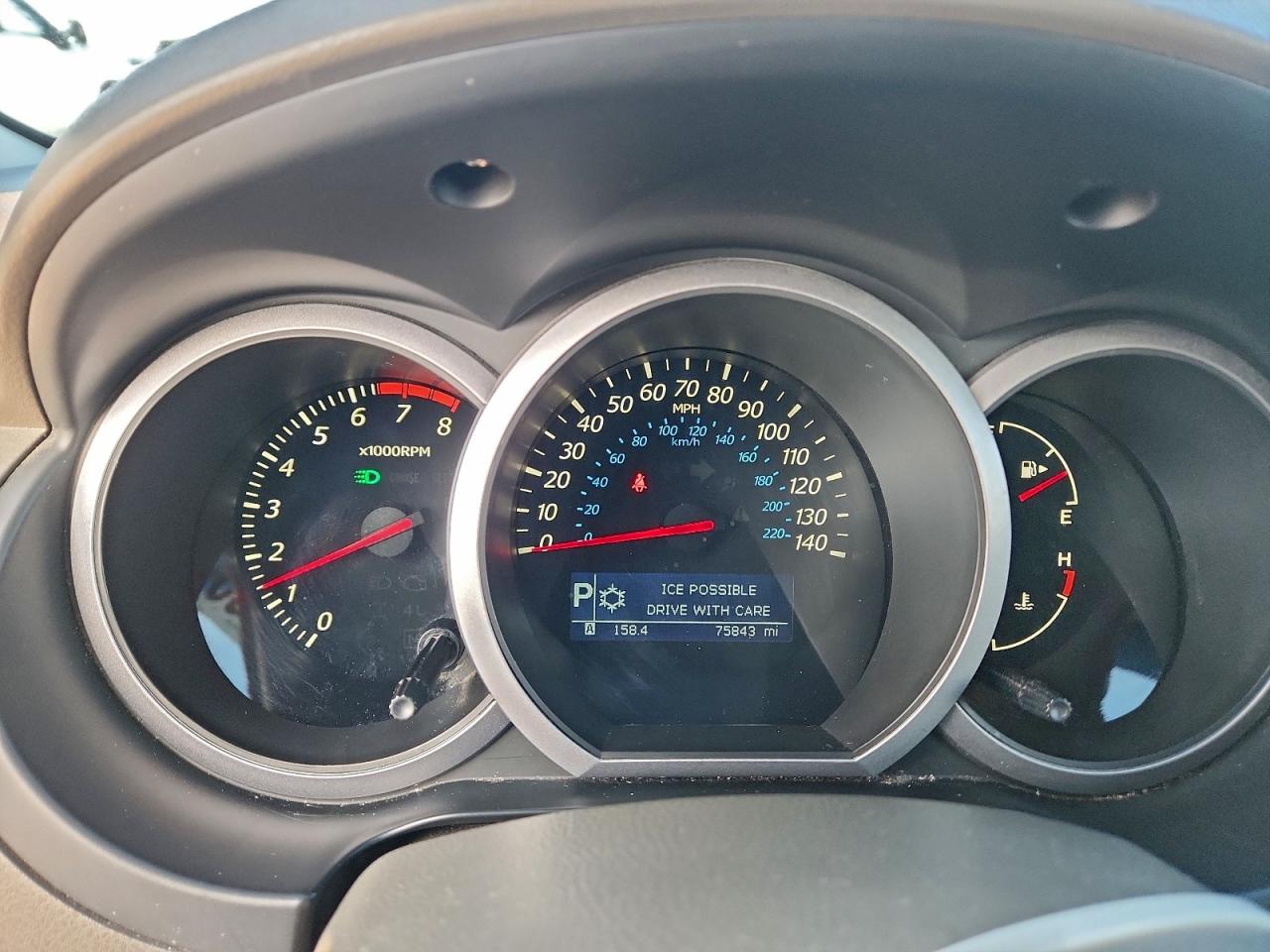 2010 SUZUKI GRAND VITARA JLX photo 9