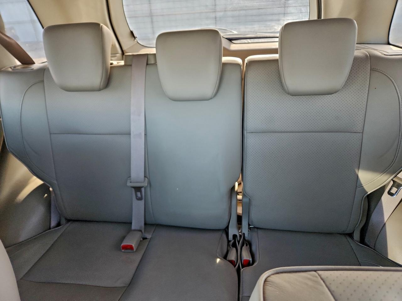 2010 SUZUKI GRAND VITARA JLX photo 10