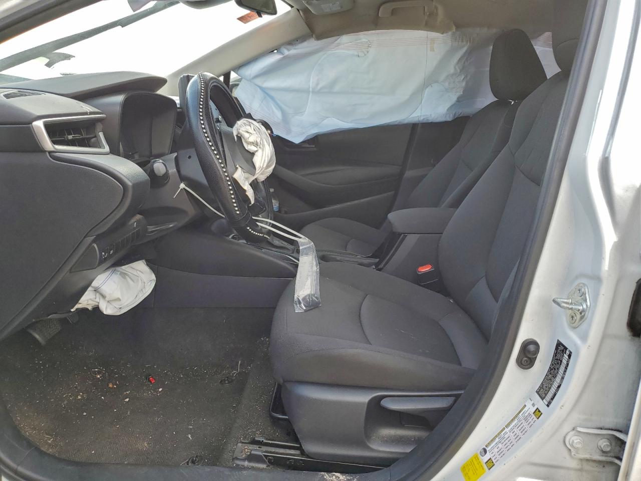 2022 TOYOTA COROLLA LE photo 7