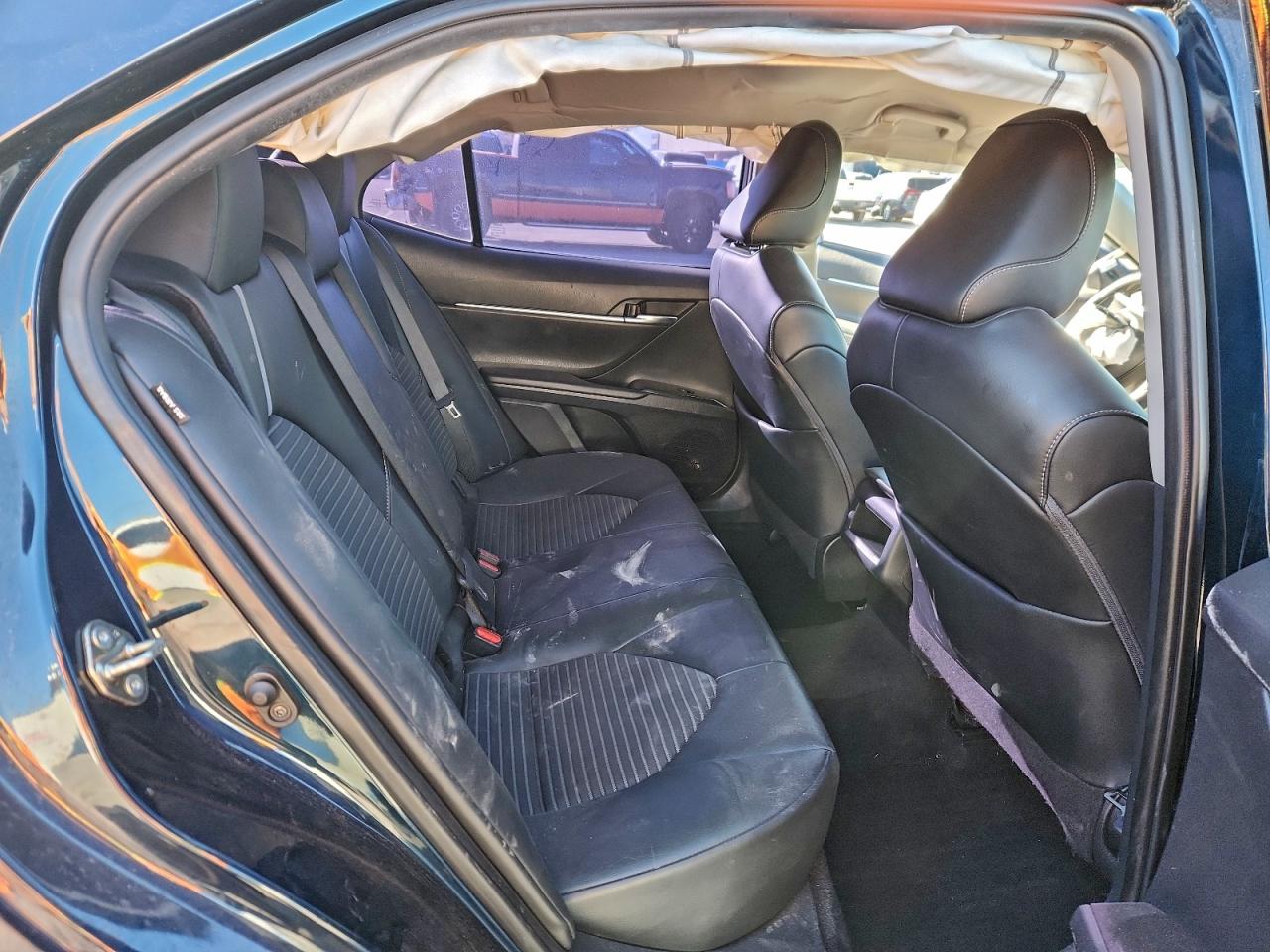 2020 TOYOTA CAMRY SE photo 10