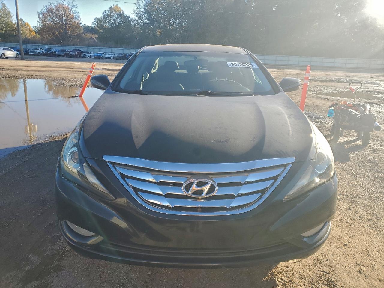 2011 HYUNDAI SONATA SE photo 9