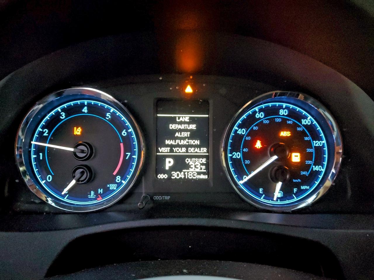 2017 TOYOTA COROLLA L photo 17