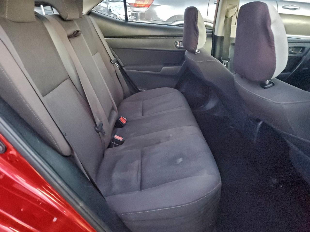 2017 TOYOTA COROLLA L photo 19