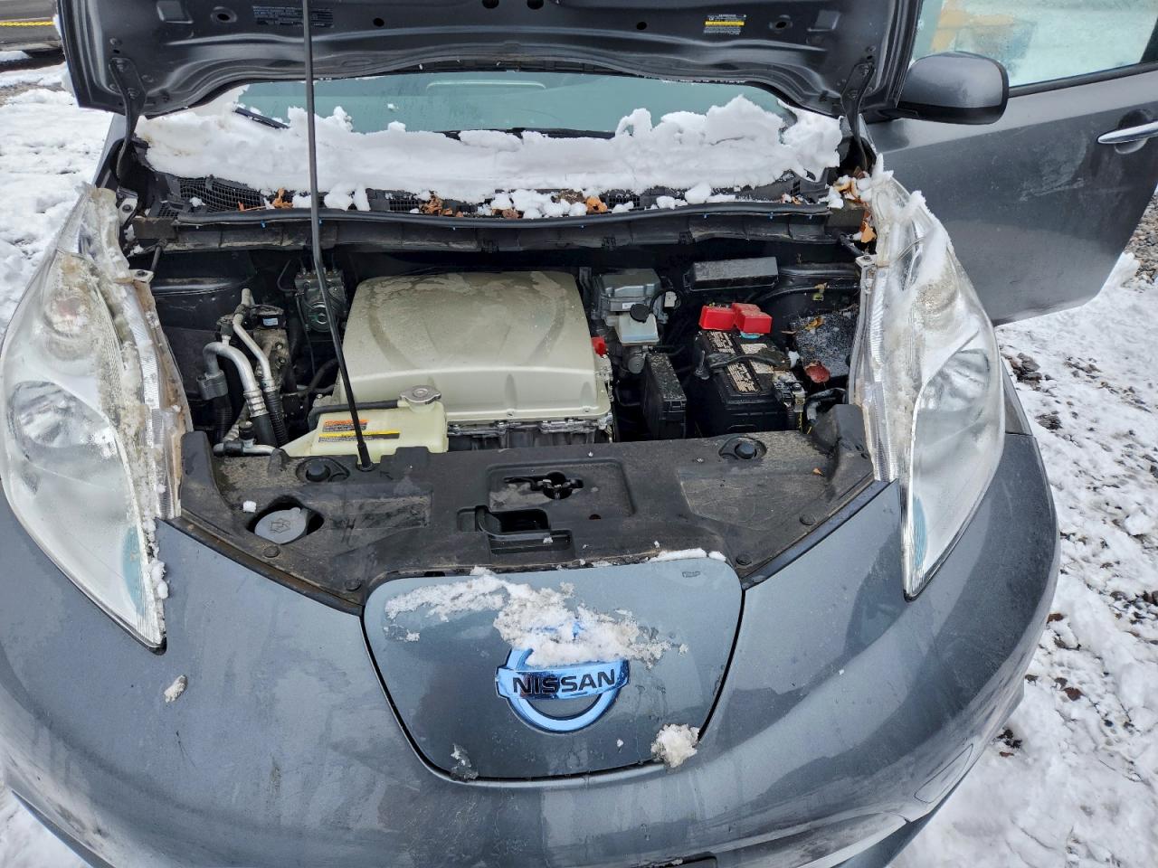 2016 NISSAN LEAF SV photo 21