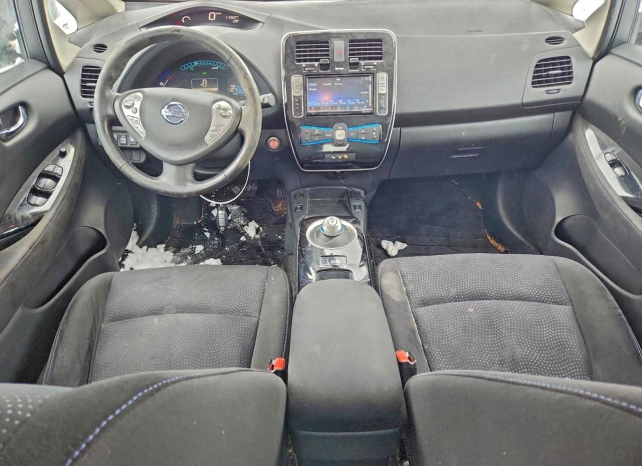 2016 NISSAN LEAF SV photo 15