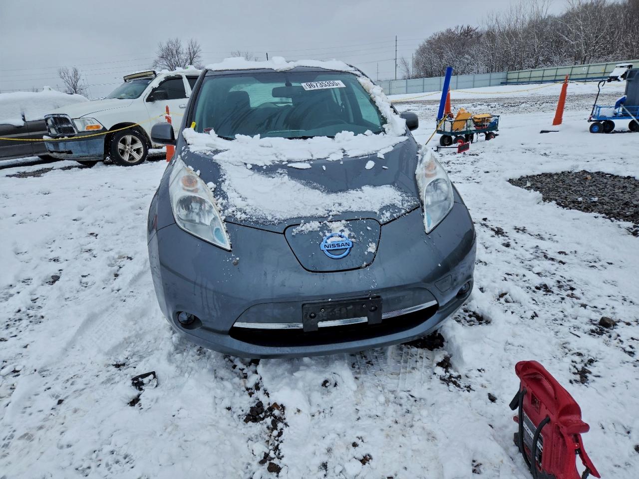 2016 NISSAN LEAF SV photo 9