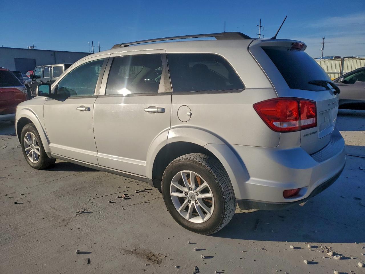 2013 DODGE JOURNEY SXT photo 3