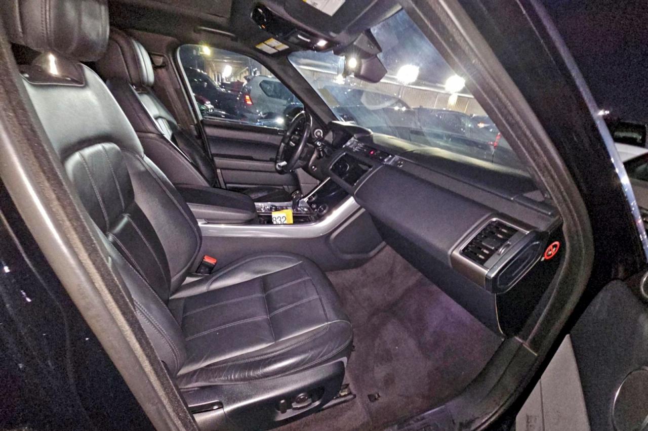 2018 LAND ROVER RANGE ROVER SPORT SE photo 9
