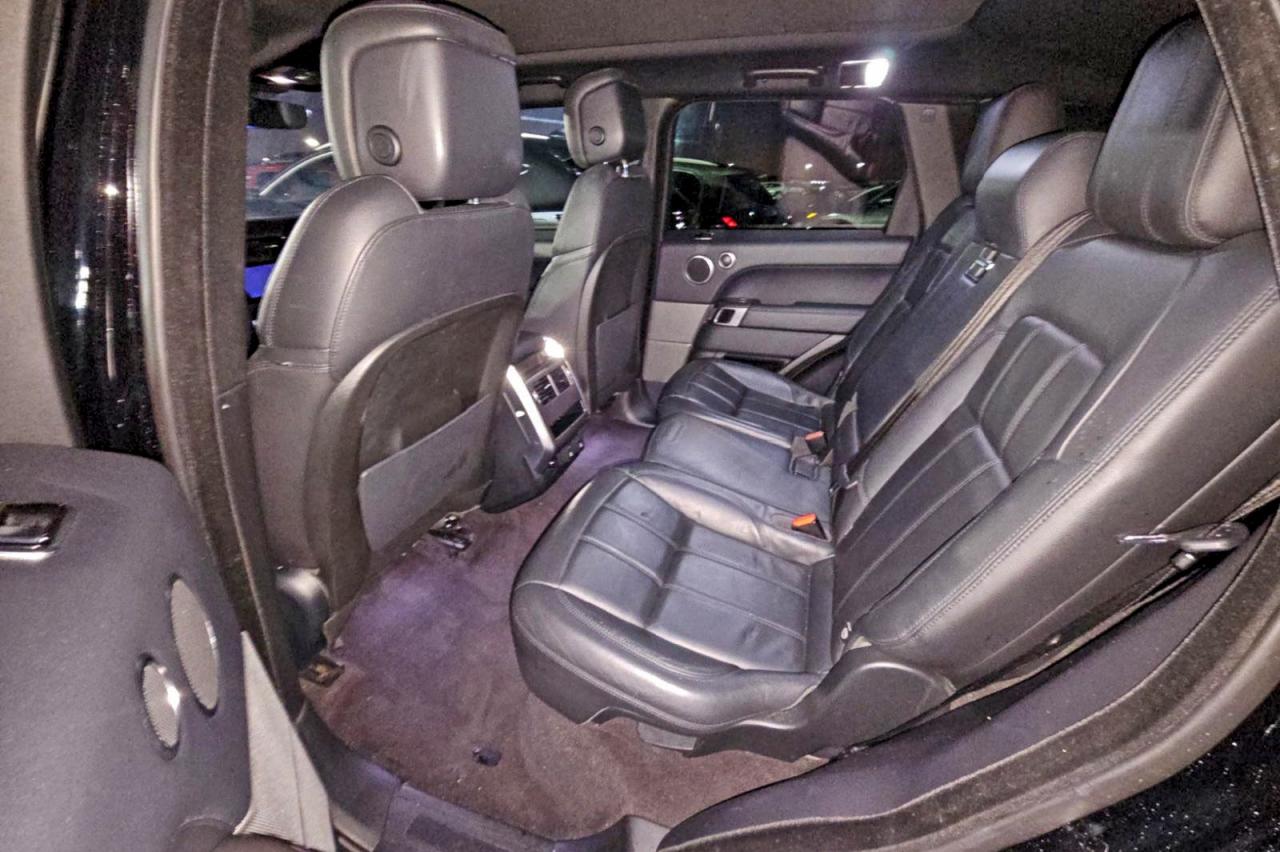 2018 LAND ROVER RANGE ROVER SPORT SE photo 11