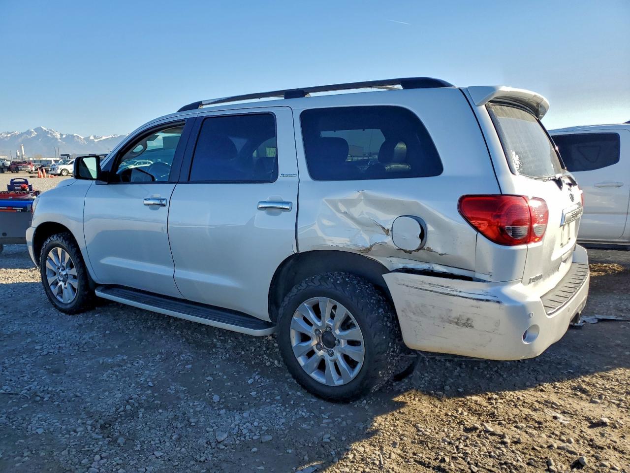 2008 TOYOTA SEQUOIA PLATINUM photo 2