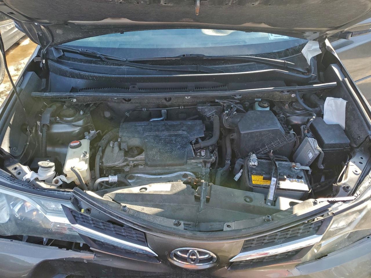 2015 TOYOTA RAV4 XLE photo 23