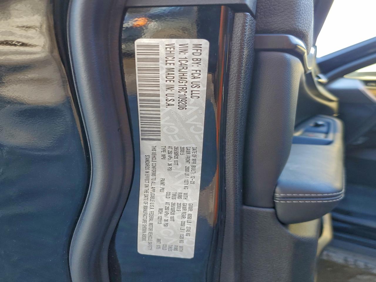 2024 JEEP GRAND CHEROKEE LAREDO photo 13