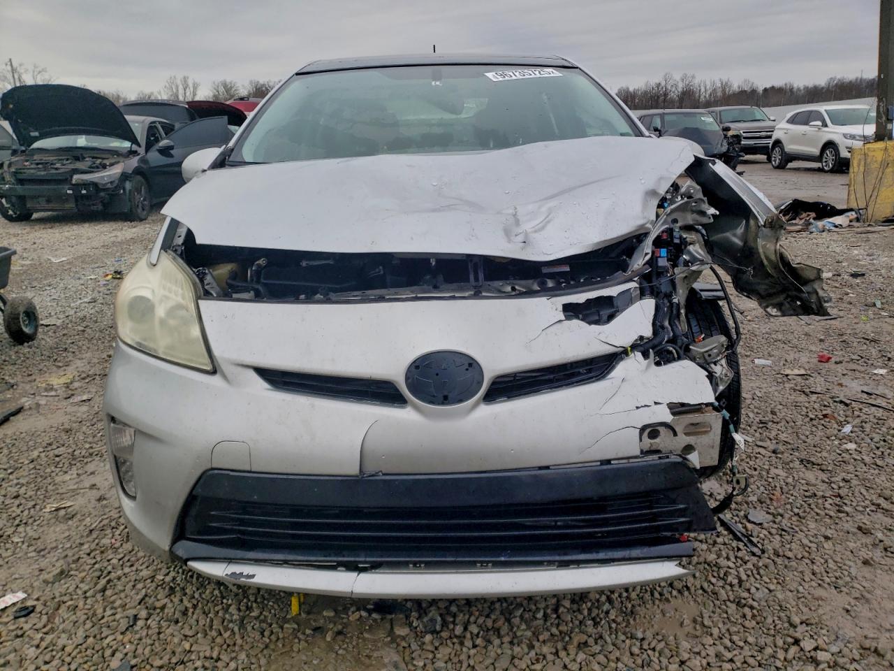 2014 TOYOTA PRIUS photo 5