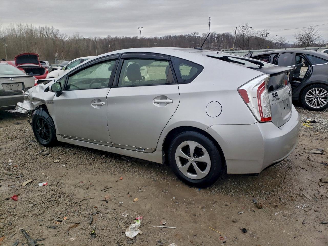 2014 TOYOTA PRIUS photo 2