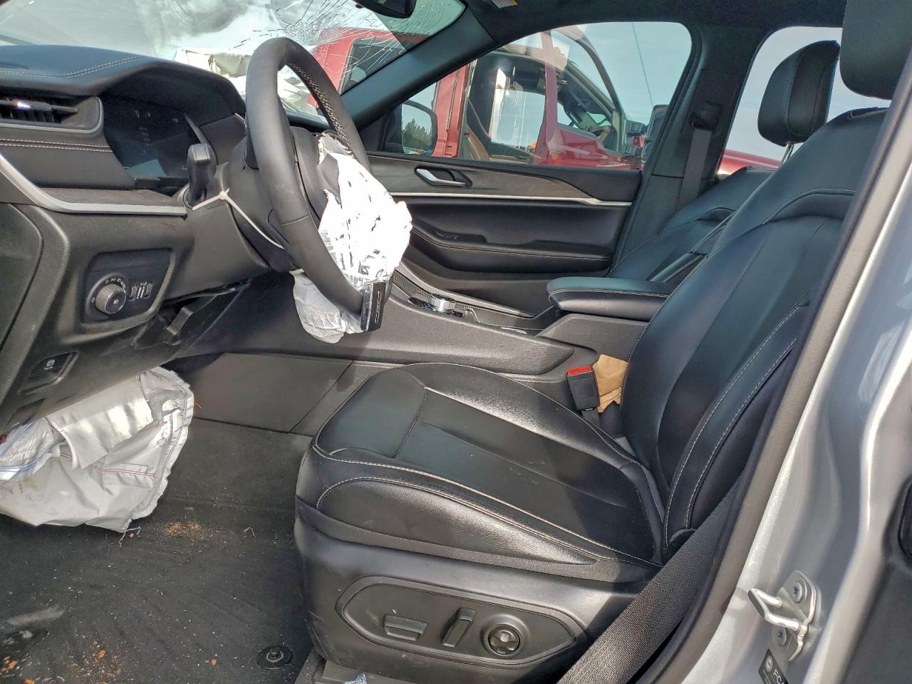 2024 JEEP GRAND CHEROKEE L LIMITED photo 7