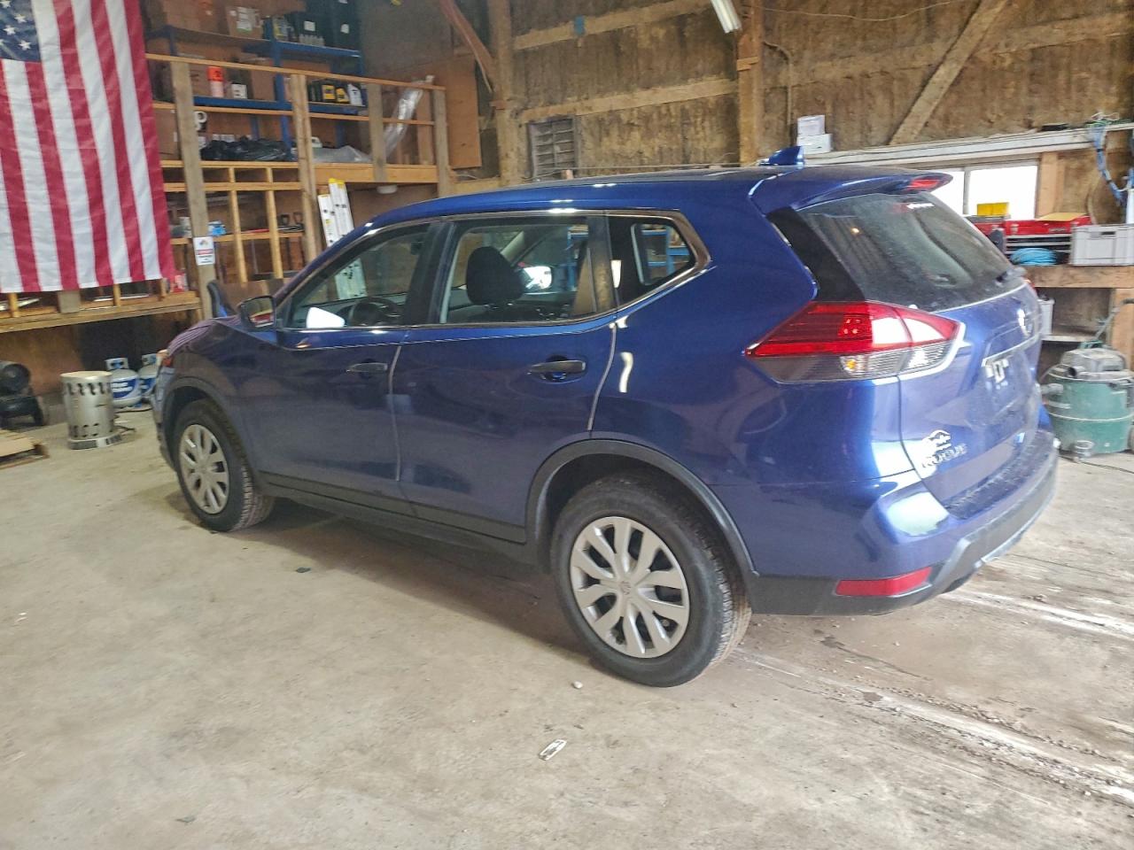 2017 NISSAN ROGUE S photo 2