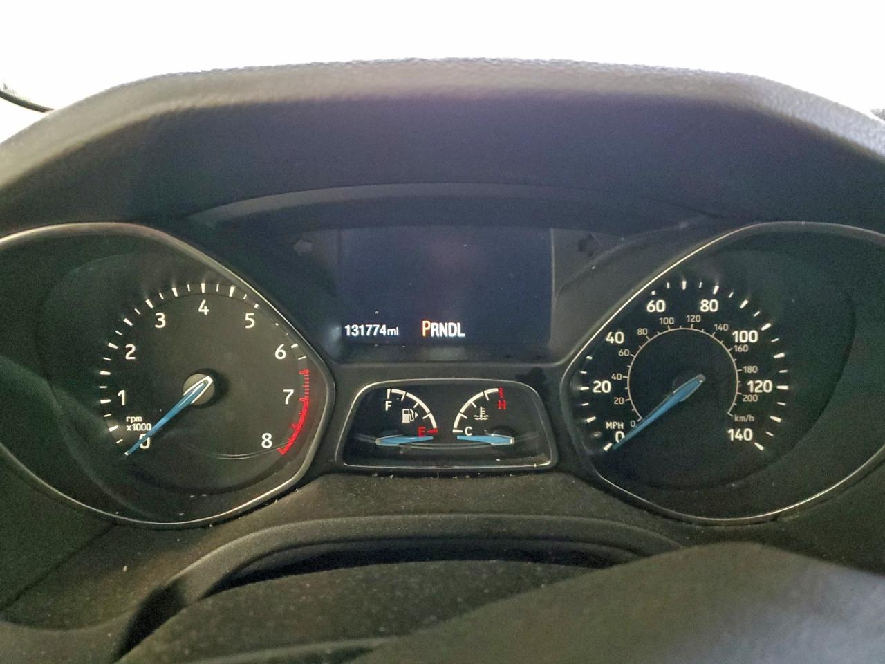 2017 FORD FOCUS SE photo 9