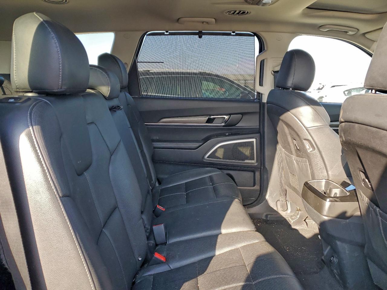2021 KIA TELLURIDE EX photo 11
