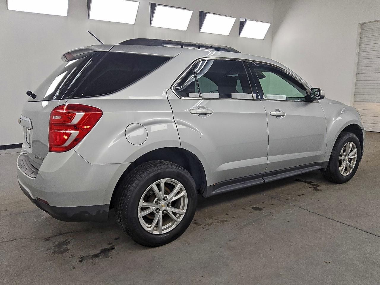 2016 CHEVROLET EQUINOX LT photo 3