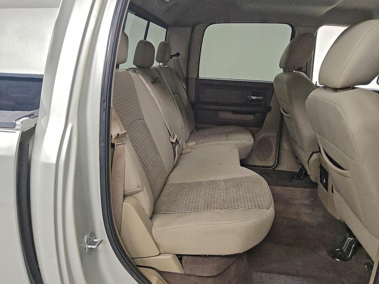2010 DODGE RAM 1500 photo 19