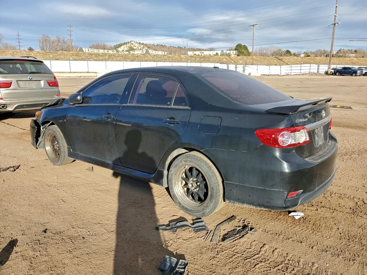 2011 TOYOTA COROLLA BASE photo 3
