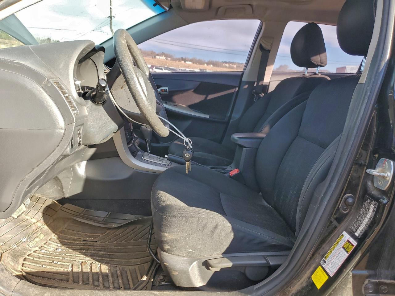 2011 TOYOTA COROLLA BASE photo 13