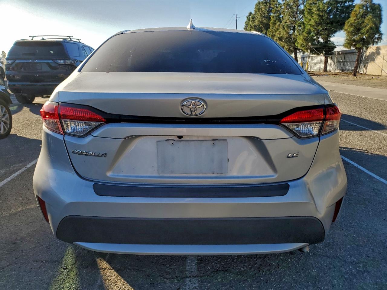 2021 TOYOTA COROLLA LE photo 6
