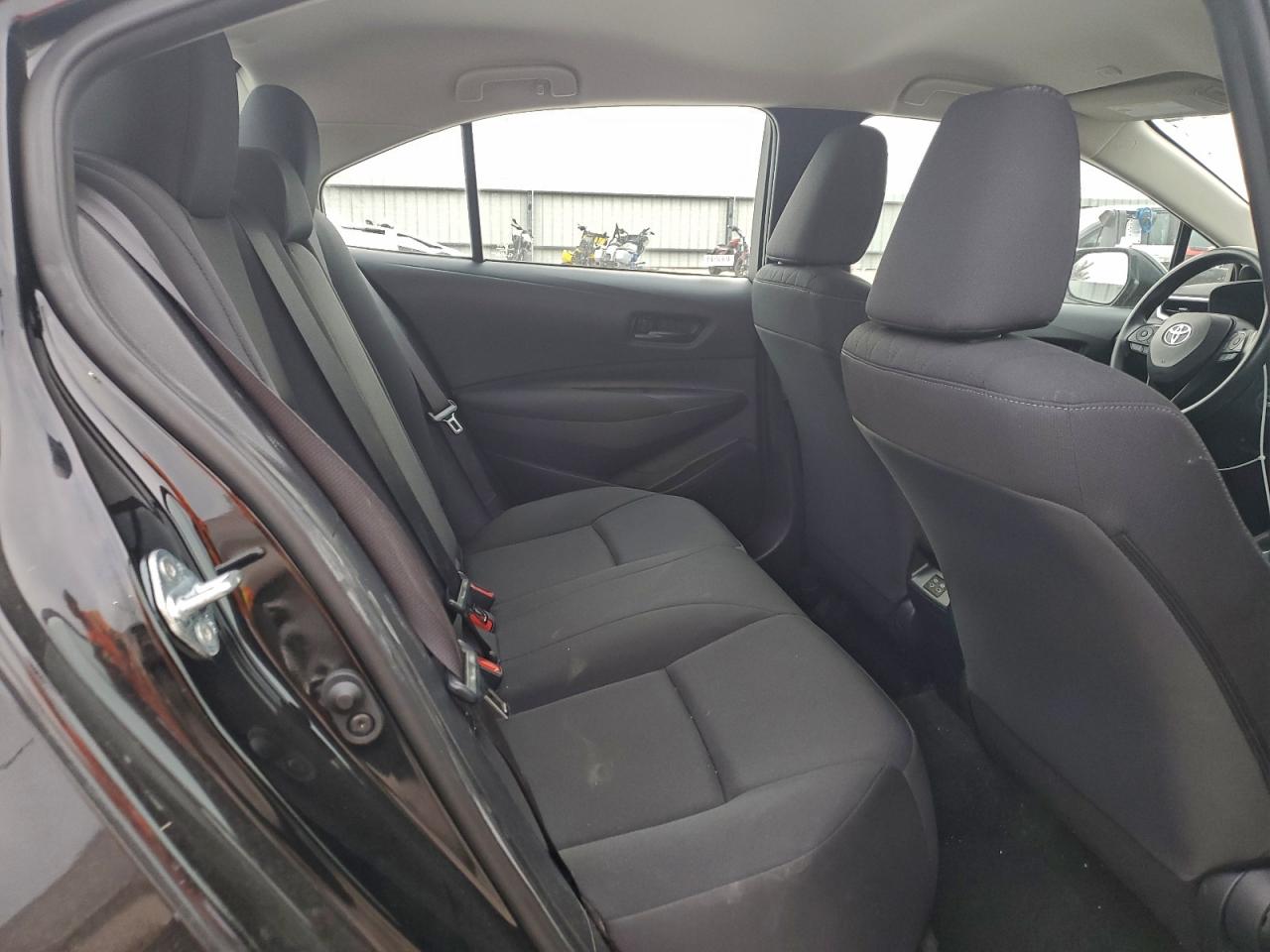 2023 TOYOTA COROLLA LE photo 10