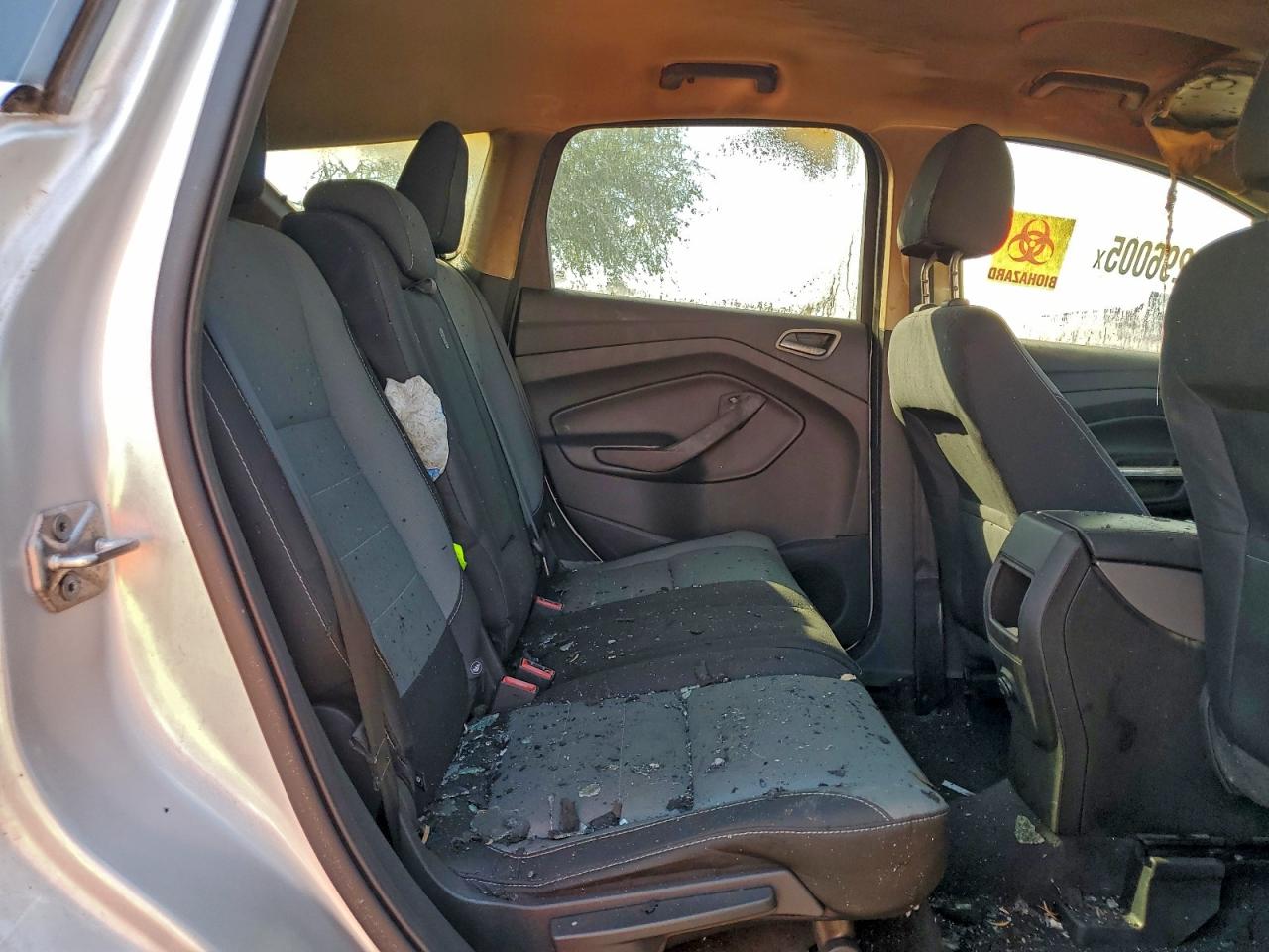 2016 FORD ESCAPE SE photo 28