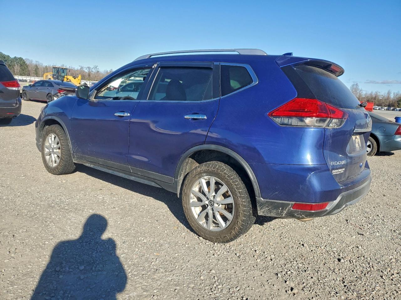 2017 NISSAN ROGUE S photo 2