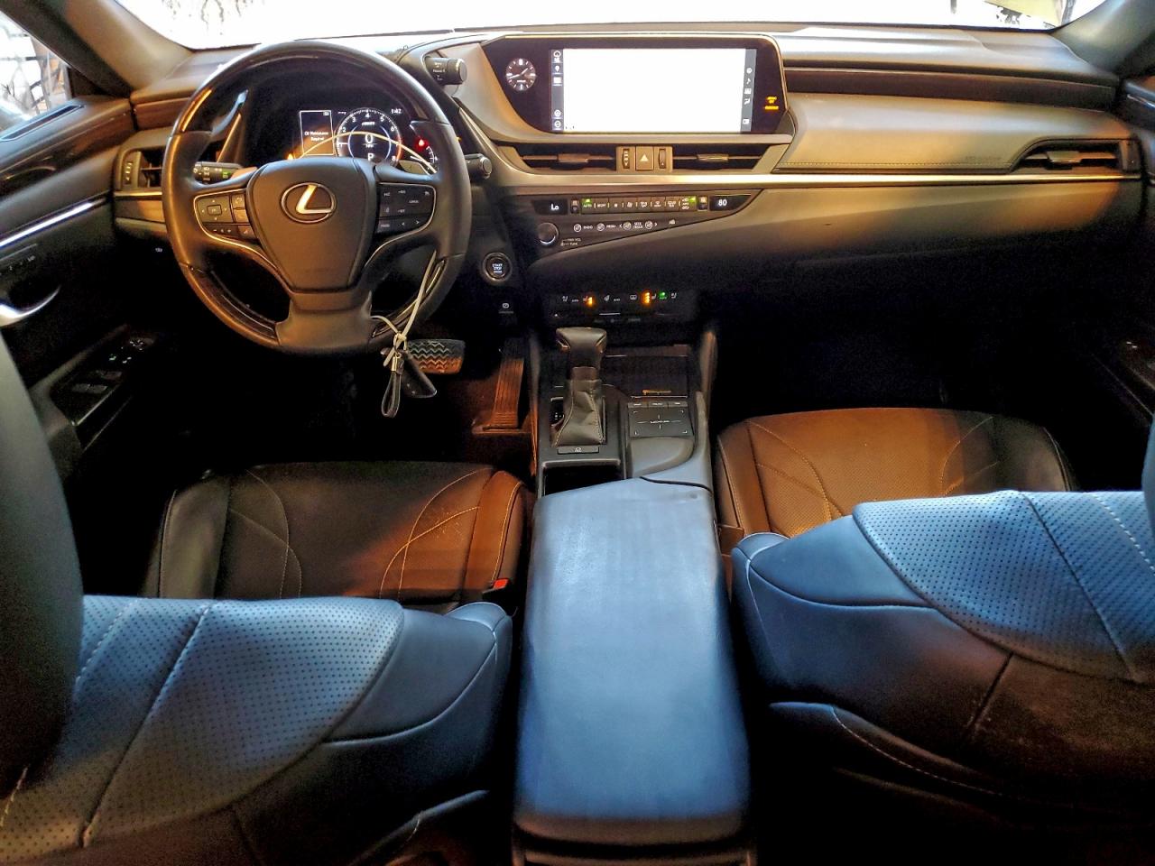 2019 LEXUS ES 350 photo 8