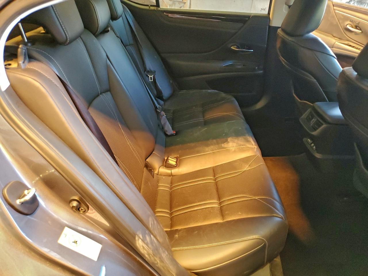 2019 LEXUS ES 350 photo 10