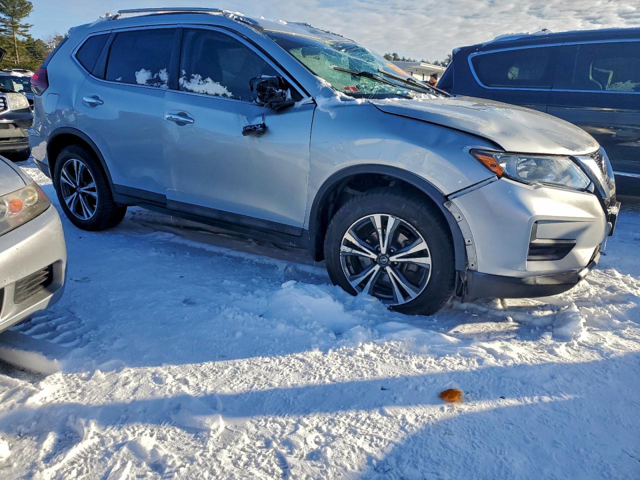 2019 NISSAN ROGUE S photo 4