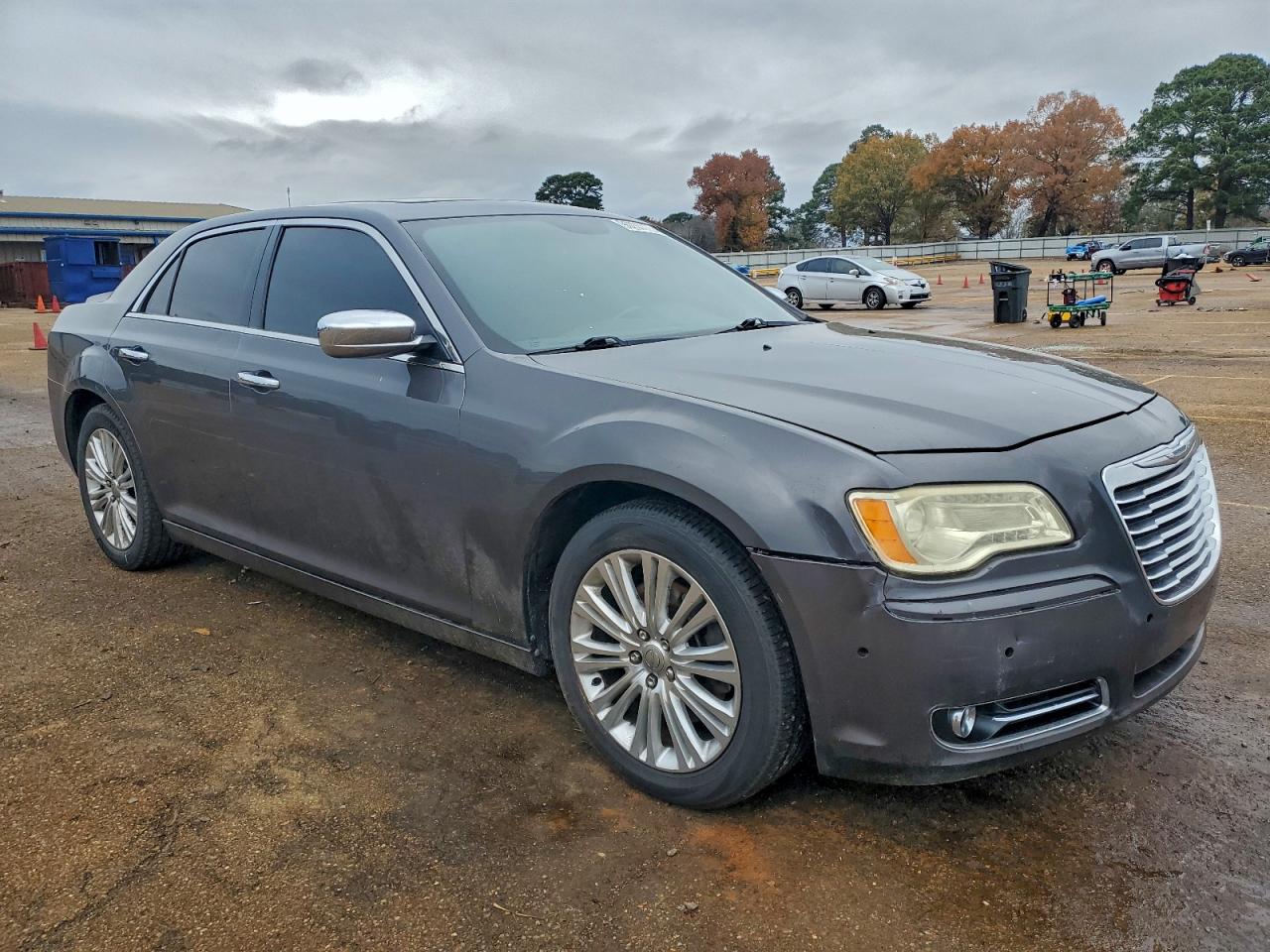 2013 CHRYSLER 300C photo 10