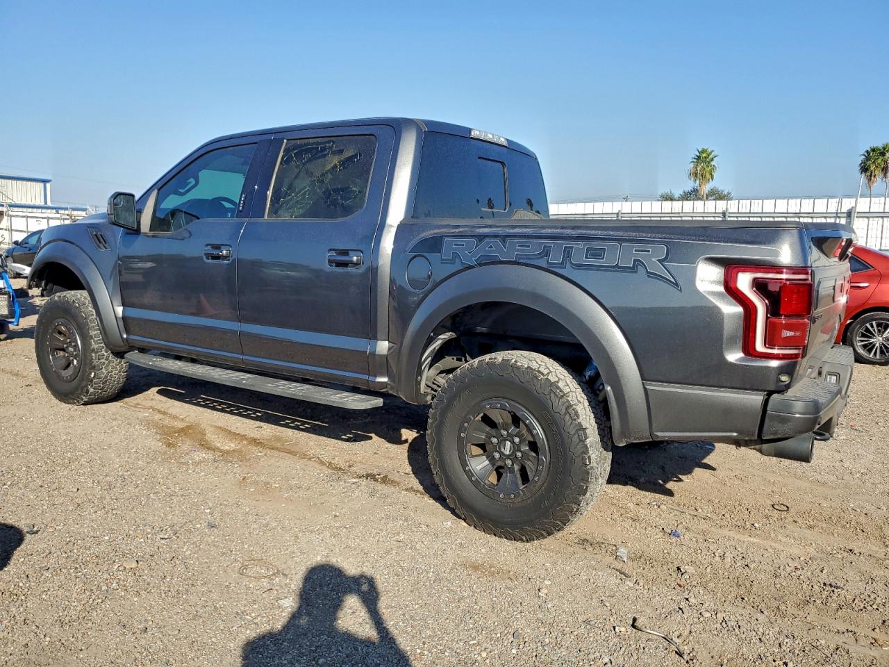 2018 FORD F150 RAPTOR photo 2