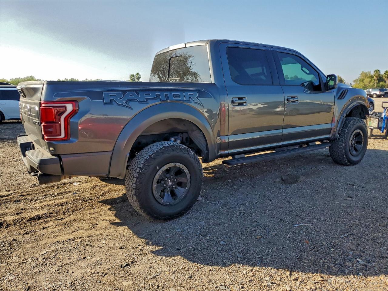 2018 FORD F150 RAPTOR photo 3
