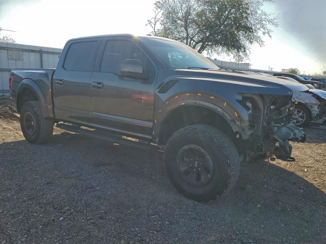 2018 FORD F150 RAPTOR photo 4
