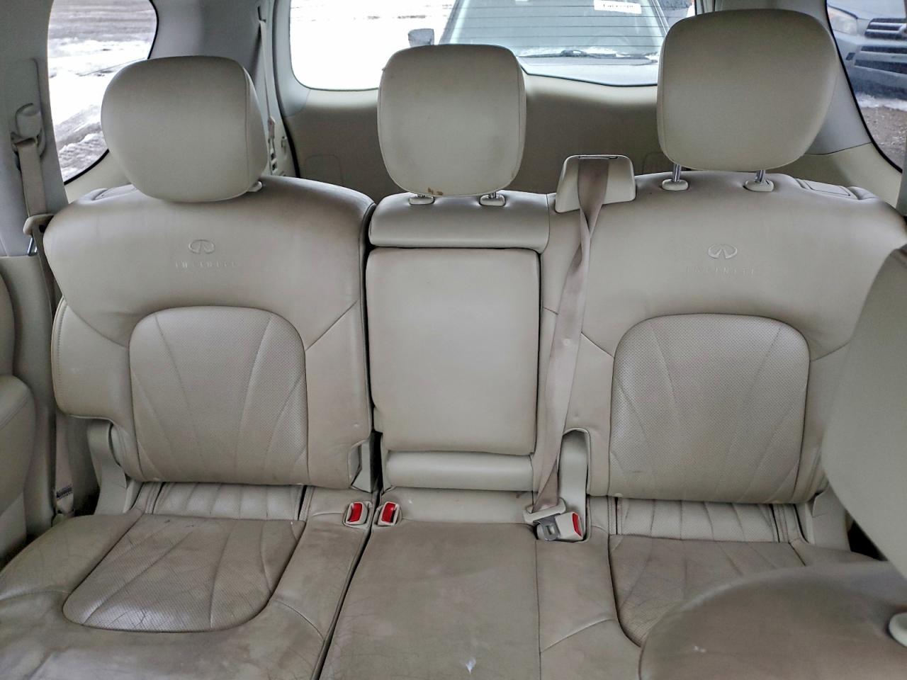 2013 INFINITI QX56 photo 10