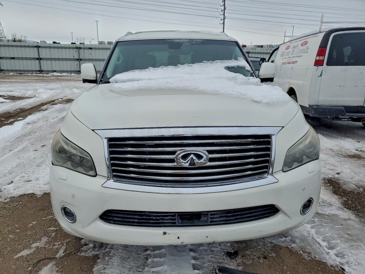 2013 INFINITI QX56 photo 5