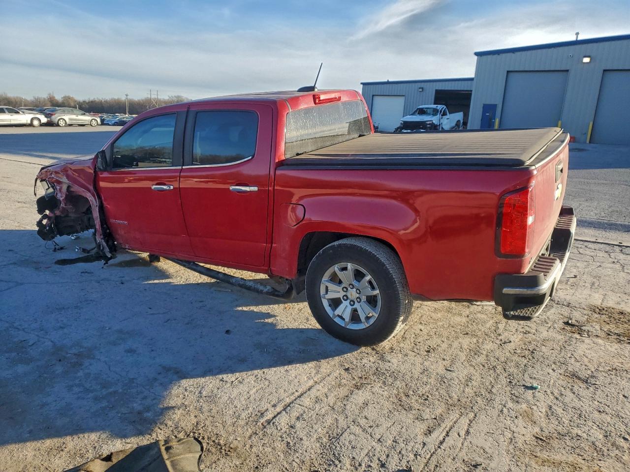 2018 CHEVROLET COLORADO LT photo 2
